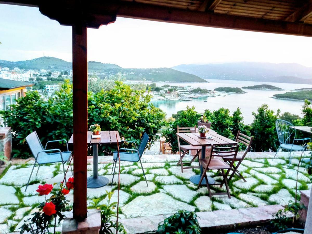 John'S Guesthouse Ksamil Exterior photo